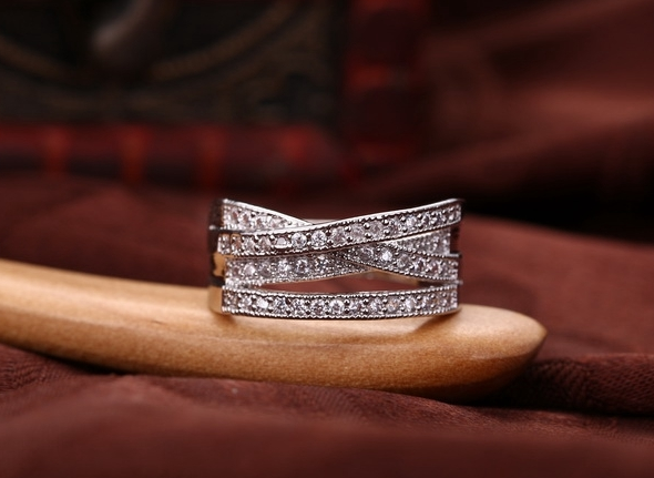 Prsten překřížený - stříbrný vel. 9