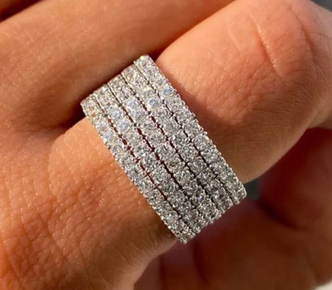 Prsten s krystaly - stříbrný vel. 8