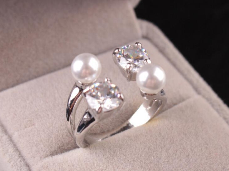 Prsten s dvěma krystaly a perličkami stříbrný 