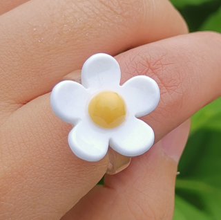 Prsten květina - bílý