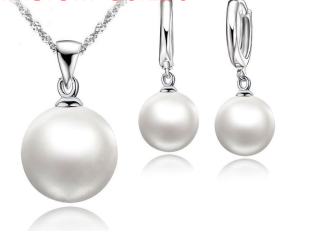 Sada náhrdelník a naušnice - perličky - bílá