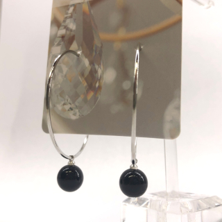 Naušnice kroužky s ozdobou - perlička černá
