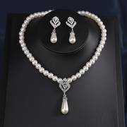 Sada náhrdelník a naušnice perličky - stříbrná