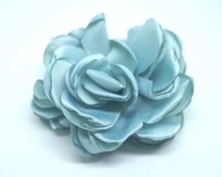 Květina saténová na sponce - modrá