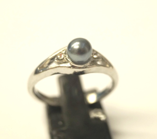 Prsten perlička šedá